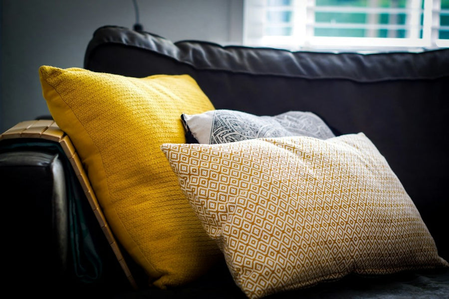 Pillows & Throws